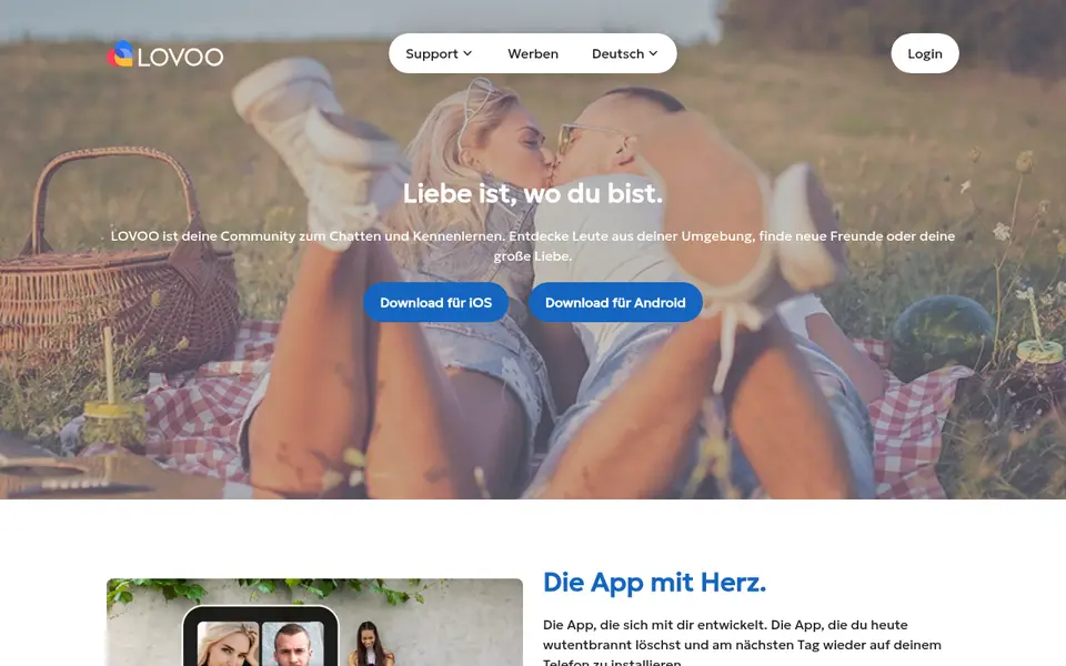 LOVOO Erfahrungen: Startseite von lovoo.com mit dem Leitsatz «Liebe ist, wo du bist.» und Download-Knöpfen für iOS und Android
